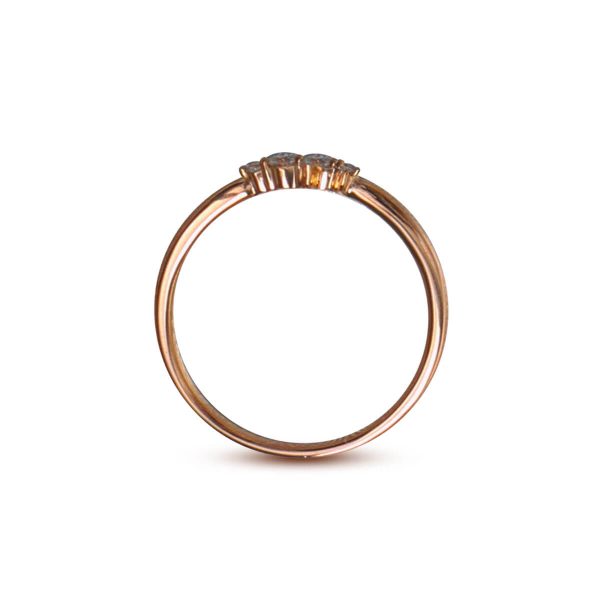 Stylish Ladies Stone Golden Ring
